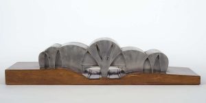 Pietro Consagra, Teatro di Gibellina. Modello definitivo, 1983, acciaio inox e legno, 21 x 89 x 30 cm, ph. Giacomo D’Aguanno, Palermo